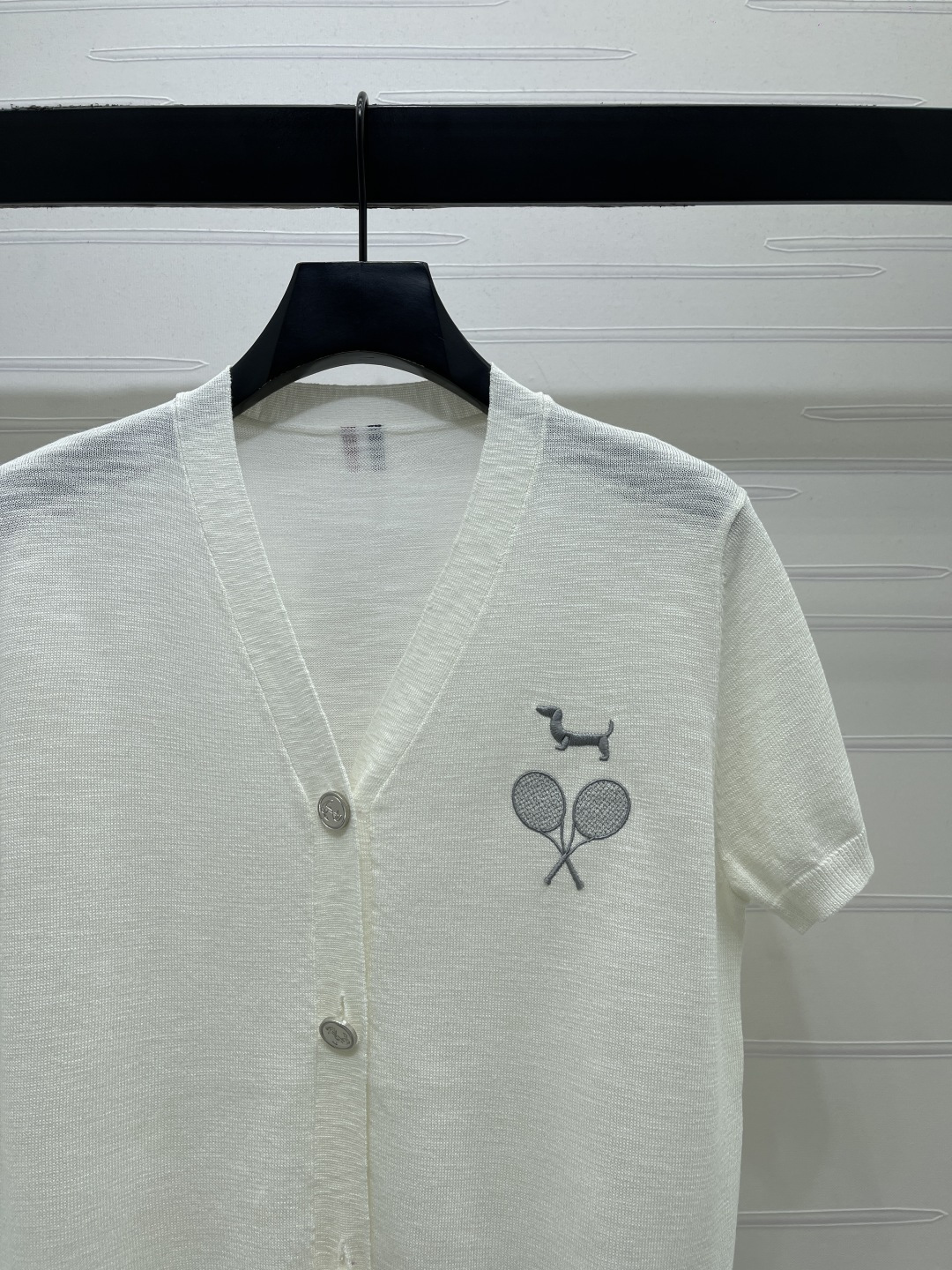 Women's short sleeves